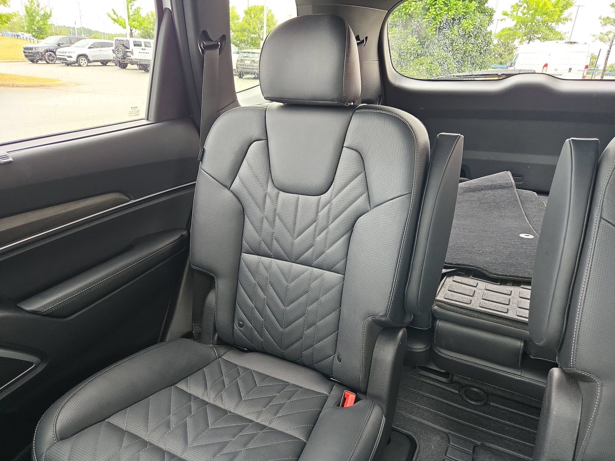 Used 2025 Kia Telluride EX X-Line AWD/4WD image 12