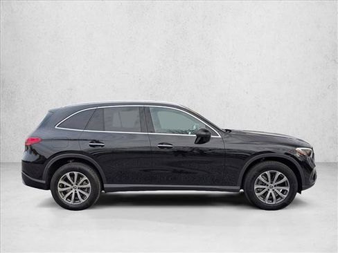 Certified 2025 Mercedes-Benz GLC 300 4MATIC image 4