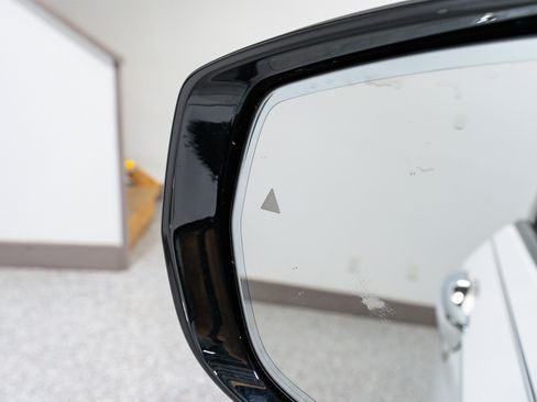 Used 2024 Jeep Grand Cherokee Overland w/ Trailer Tow Package image 13