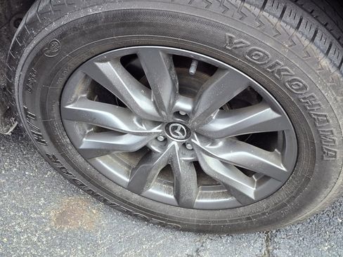 Used 2023 MAZDA CX-9 Touring image 10