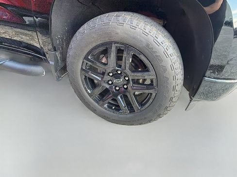 Used 2024 Chevrolet Silverado 1500 Custom AWD/4WD image 9