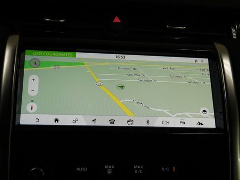 Used 2020 Land Rover Discovery Sport SE AWD/4WD image 42