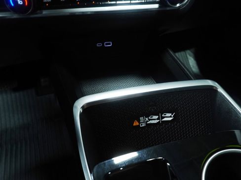 Used 2025 Chevrolet Equinox LT w/ Convenience Package II image 20