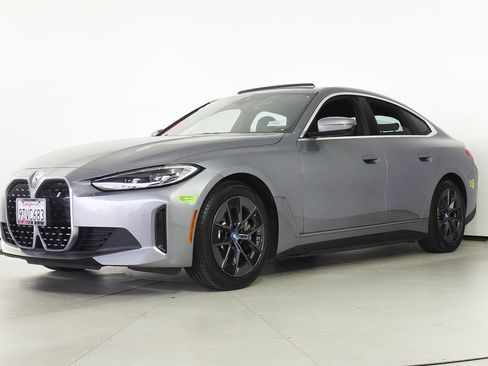 Used 2023 BMW i4 eDrive40 image 2