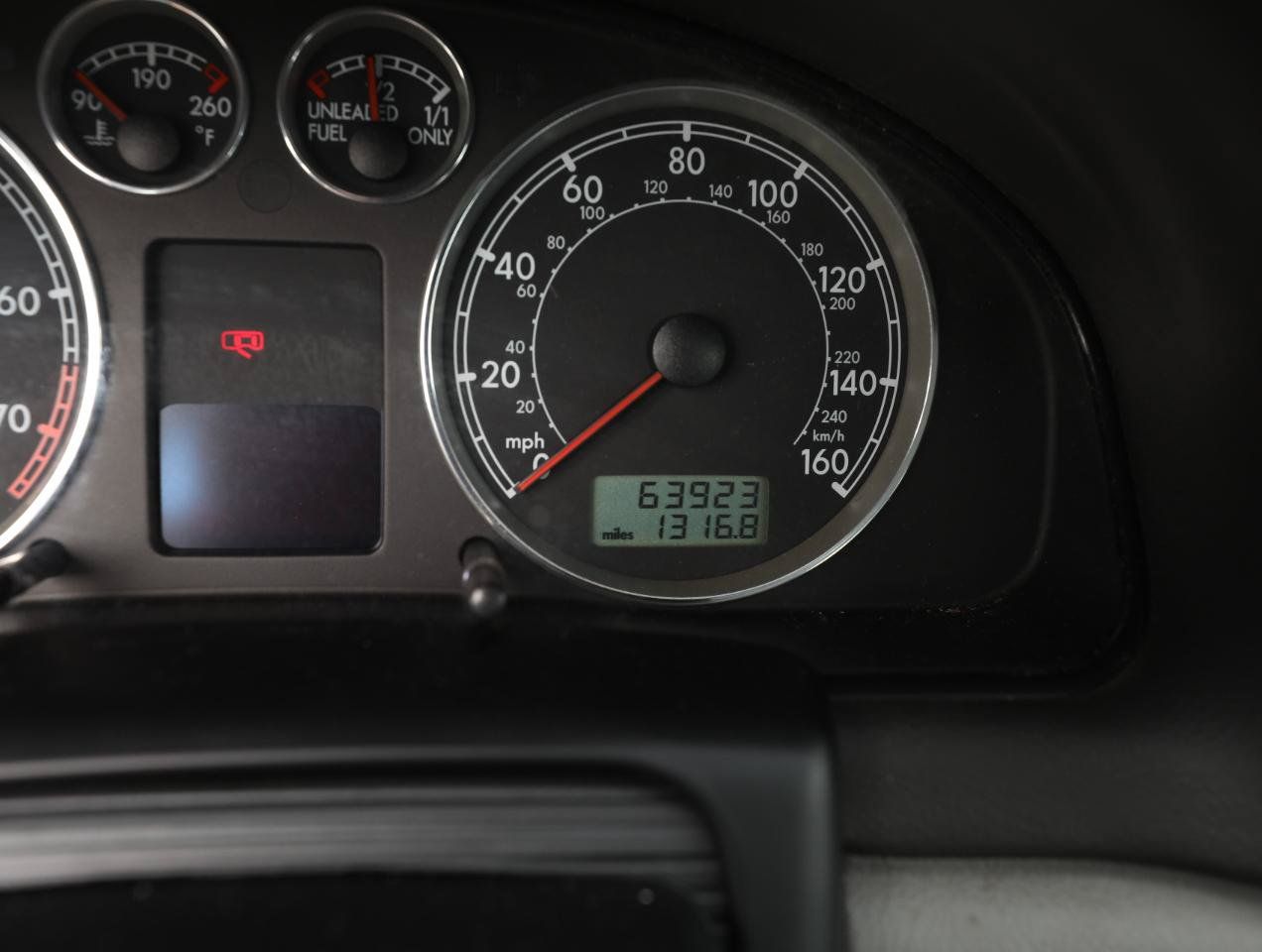 Used 2002 Volkswagen Passat GLS FWD image 21