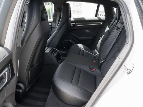Used 2023 Porsche Panamera Platinum Edition RWD image 36