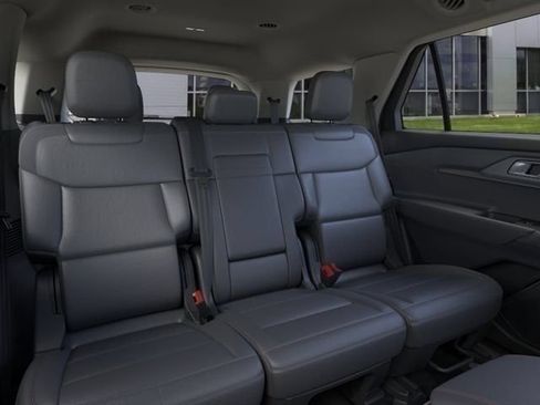 Used 2026 Ford Explorer Active w/ Active Comfort Package AWD/4WD image 11