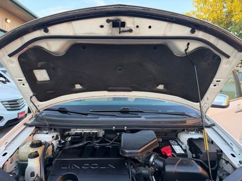 Used 2010 Lincoln MKX 2WD image 14