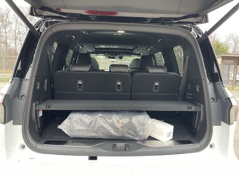 New 2026 INFINITI QX80 Autograph w/ Premium Cargo Package image 28