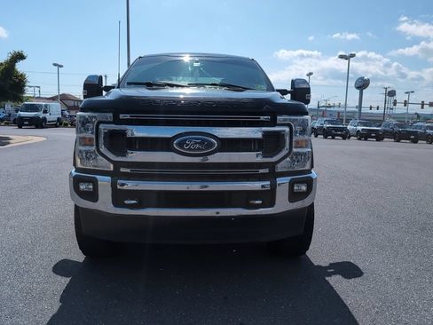 Used 2022 Ford F250 XLT w/ XLT Premium Package AWD/4WD image 2