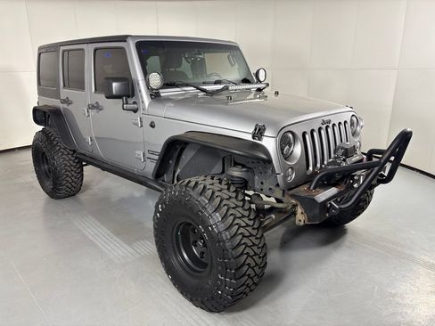 Used 2017 Jeep Wrangler Unlimited Sport w/ Quick Order Package 24S AWD/4WD image 2
