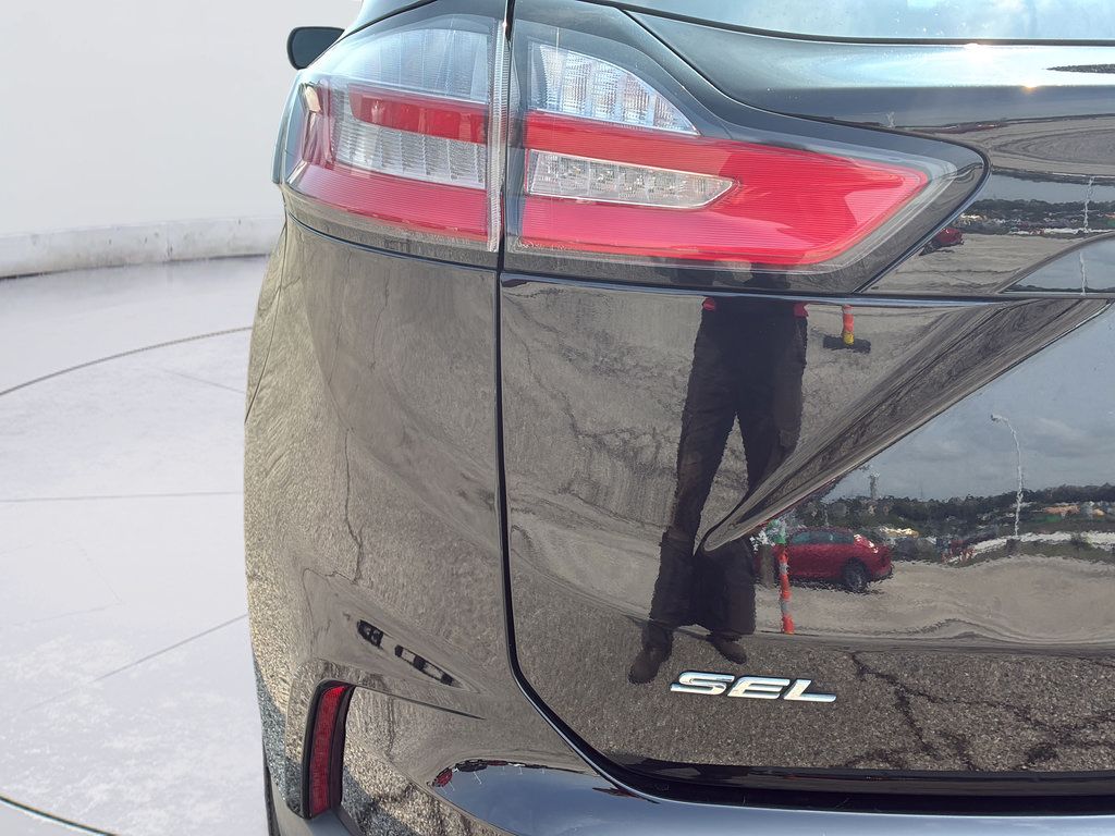 Used 2023 Ford Edge SEL AWD/4WD image 39
