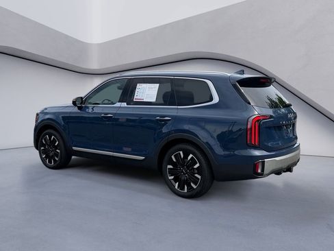 Used 2024 Kia Telluride SX w/ Towing Package FWD image 3