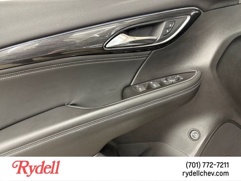 Used 2022 Buick Envision Preferred image 11