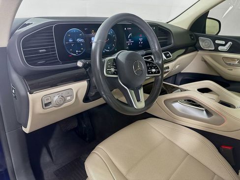 Used 2020 Mercedes-Benz GLE 350 w/ Premium Package image 9