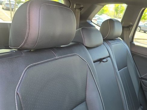 Used 2023 Volkswagen Tiguan SE R-Line image 23