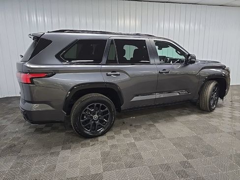 Used 2024 Toyota Sequoia Platinum AWD/4WD image 3