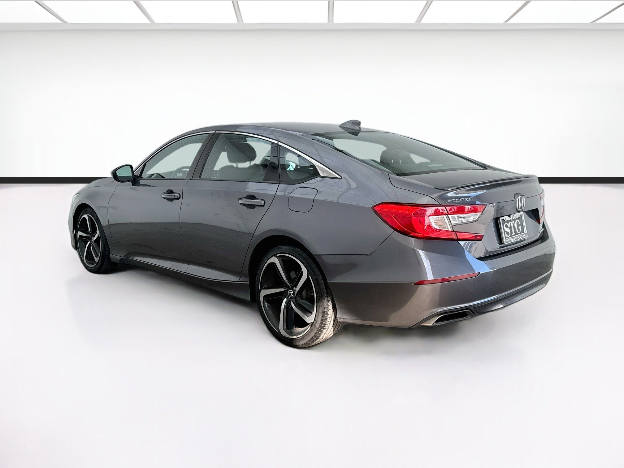 Used 2019 Honda Accord Sport image 6