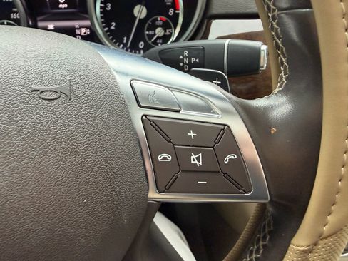 Used 2013 Mercedes-Benz ML 350 4MATIC image 26