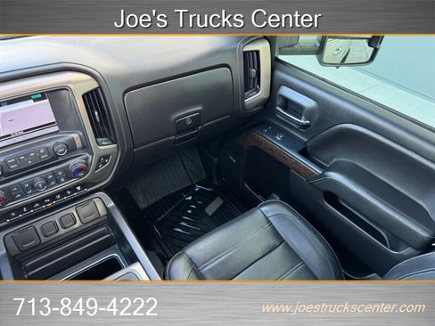 Used 2019 GMC Sierra 3500 Denali w/ Duramax Plus Package image 15