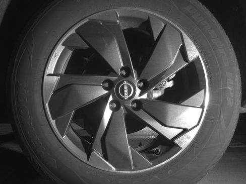 Used 2025 Nissan Rogue SV image 14