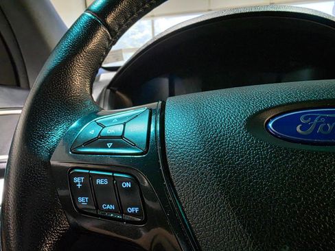 Used 2016 Ford Explorer XLT image 31