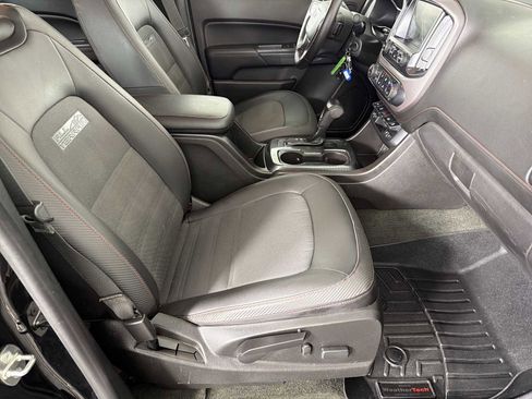 Used 2016 GMC Canyon SLE w/ All Terrain Package AWD/4WD image 12