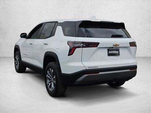 New 2026 Chevrolet Equinox LT w/ Safety and Technology Package image 9