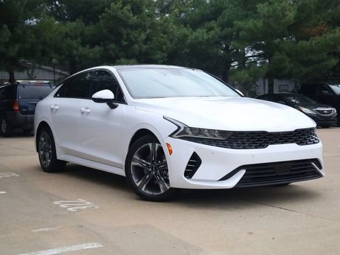 Used 2024 Kia K5 EX w/ EX Premium Package FWD image 3