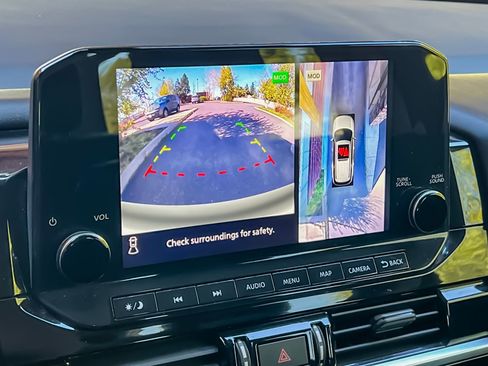 Used 2022 Nissan Pathfinder SL w/ Cargo Package image 28