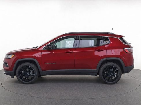 Used 2022 Jeep Compass Latitude AWD/4WD image 6