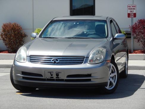 Used 2004 INFINITI G35 x Sedan image 3