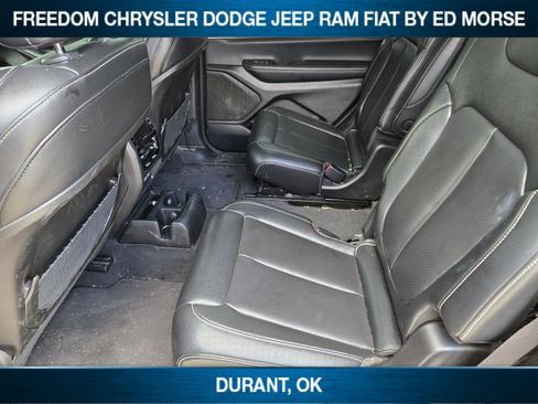 Used 2024 Jeep Grand Cherokee L Limited w/ Luxury Tech Group II RWD image 21