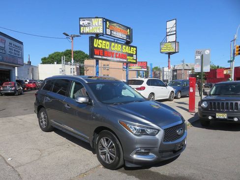 Used 2018 INFINITI QX60 Luxe w/ Premium Plus Package AWD/4WD image 3