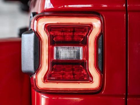 Used 2022 Jeep Wrangler Unlimited Rubicon 4xe w/ Safety Group image 43