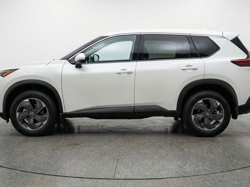 Used 2025 Nissan Rogue SV AWD/4WD image 5