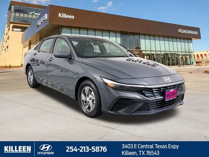 Used 2025 Hyundai Elantra SE