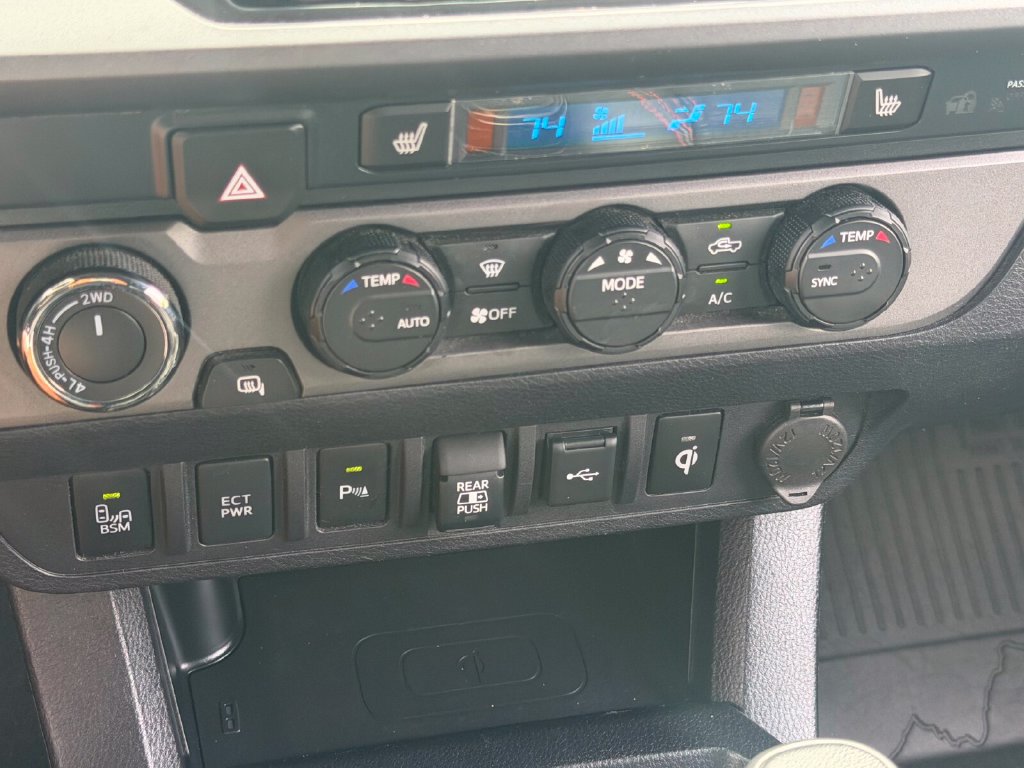 Used 2021 Toyota Tacoma TRD Pro AWD/4WD image 24
