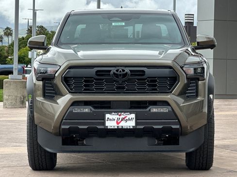 New 2026 Toyota Tacoma TRD Off-Road AWD/4WD image 10