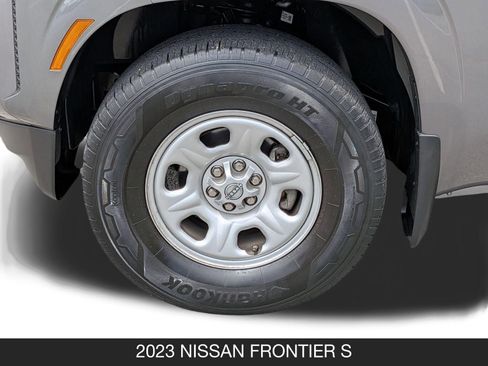 Used 2023 Nissan Frontier S w/ Technology Package RWD image 11