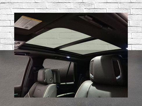 Certified 2021 Cadillac Escalade Premium Luxury image 9