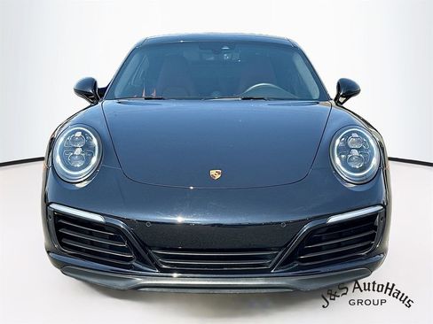 Used 2019 Porsche 911 Carrera S image 2