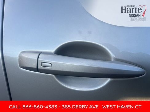 Certified 2025 Nissan Rogue SL image 25