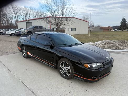 Used 2005 Chevrolet Monte Carlo SS image 1
