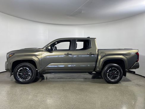 New 2026 Toyota Tacoma TRD Sport image 6