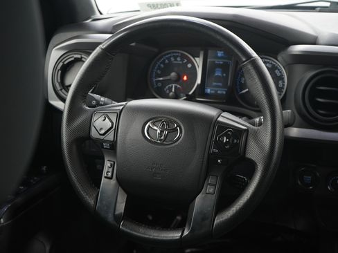 Used 2023 Toyota Tacoma TRD Sport AWD/4WD image 16