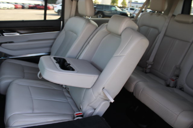 Used 2023 Jeep Grand Wagoneer L 4WD w/ Flexible Seating Group image 52