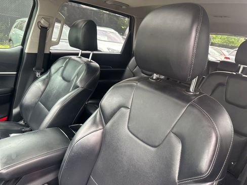 Used 2020 Kia Telluride S AWD/4WD image 11