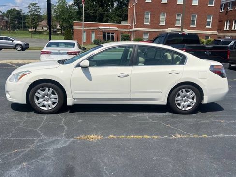 Used 2011 Nissan Altima 2.5 S FWD image 4
