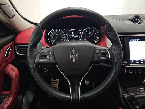 Used 2022 Maserati Levante Modena image 4